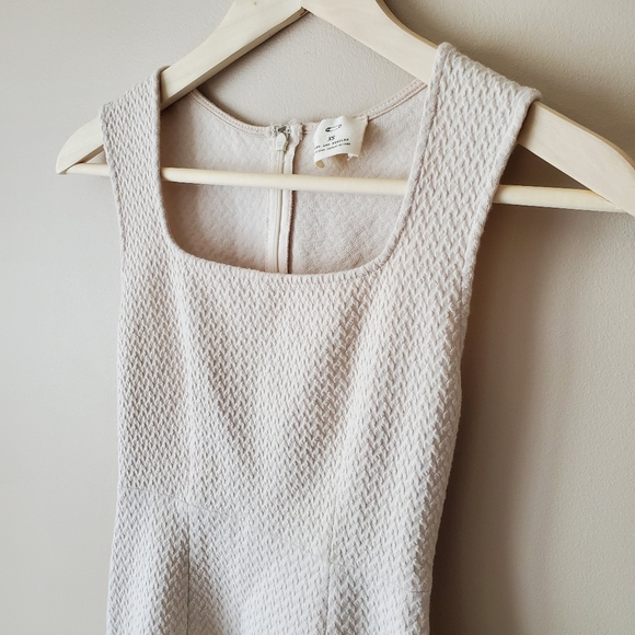 Pins and Needles Dress - Picture 3 of 5